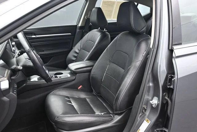 Used 2019 Gray Nissan 2.5 SL image 7