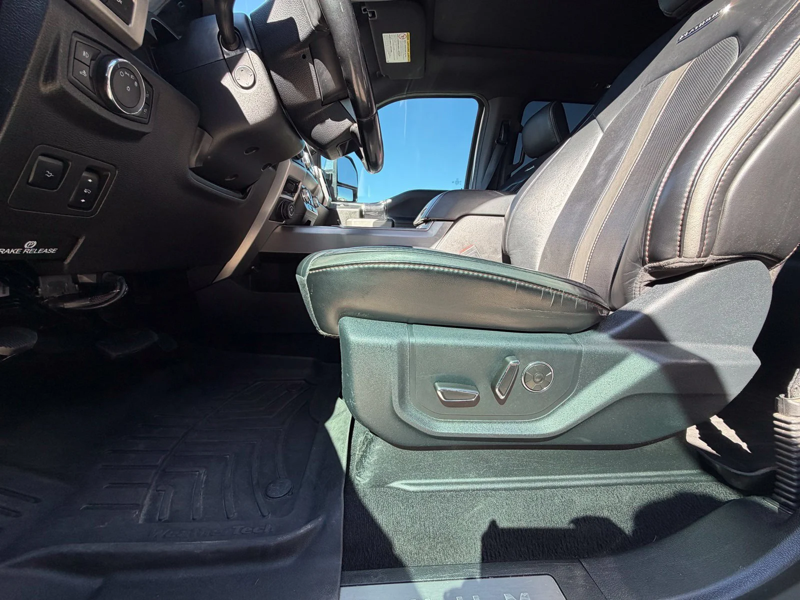 Used 2020 Silver Ford Platinum image 13