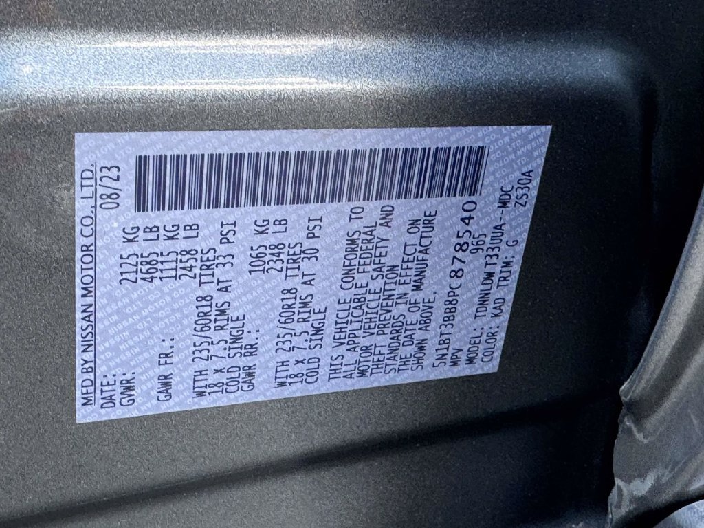 Used 2023 Gray Nissan SV image 27