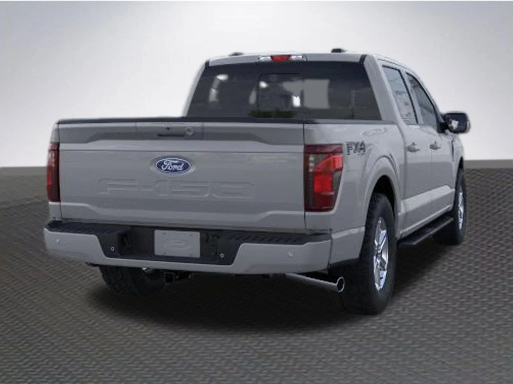 New 2026 Avalanche Ford XLT image 8