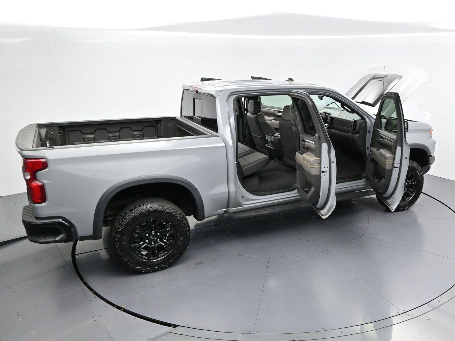 Used 2024 Slate Gray Metallic Chevrolet ZR2 image 38