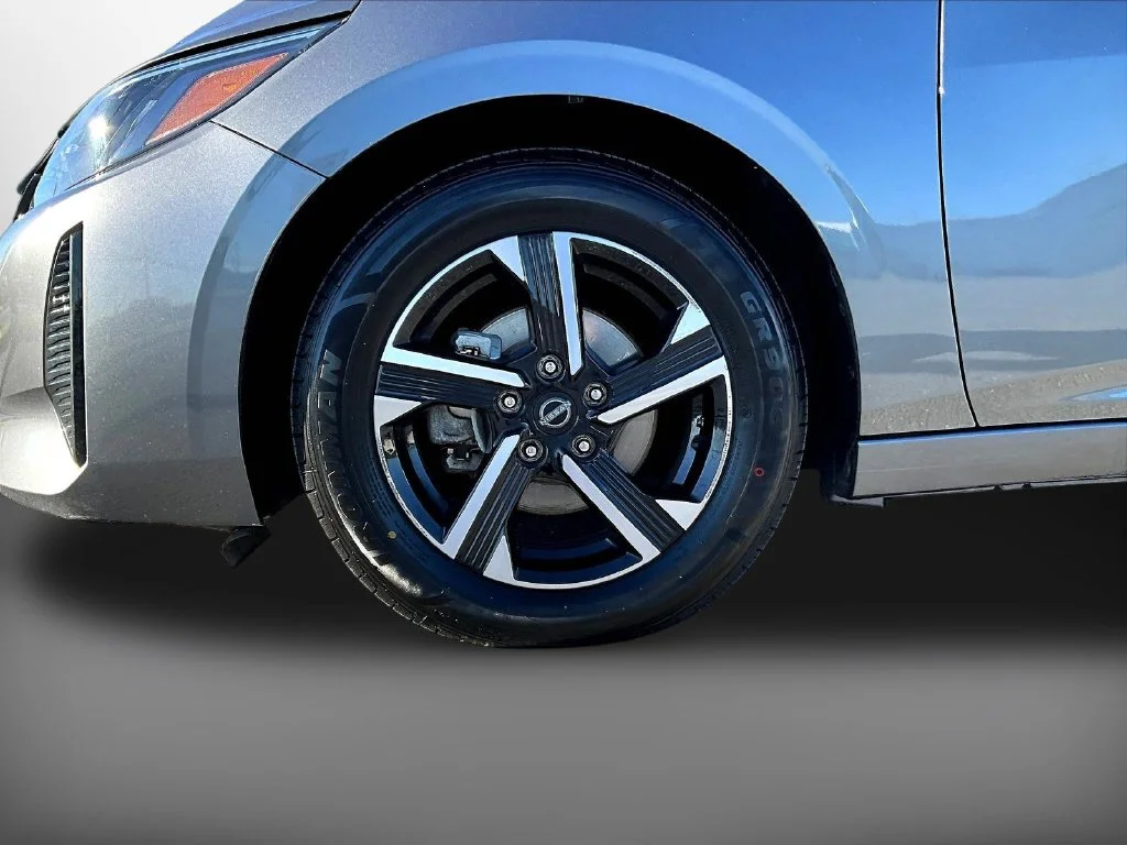 Used 2024 Gray Nissan SV image 34