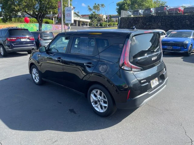 Used 2025 Black Kia LX image 4