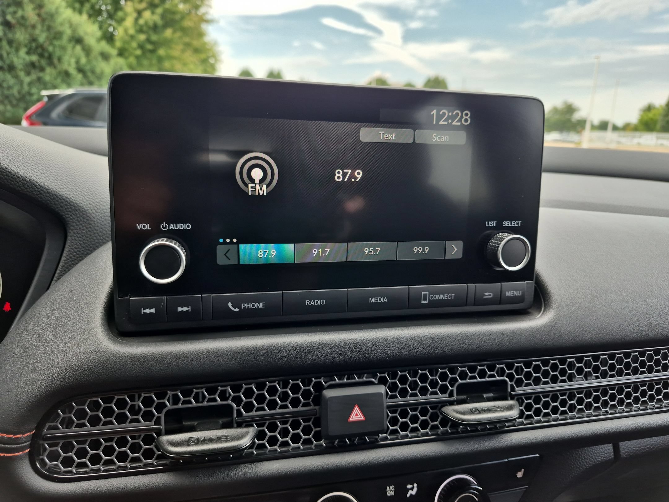 2024 Honda HR-V Sport - Photo 18
