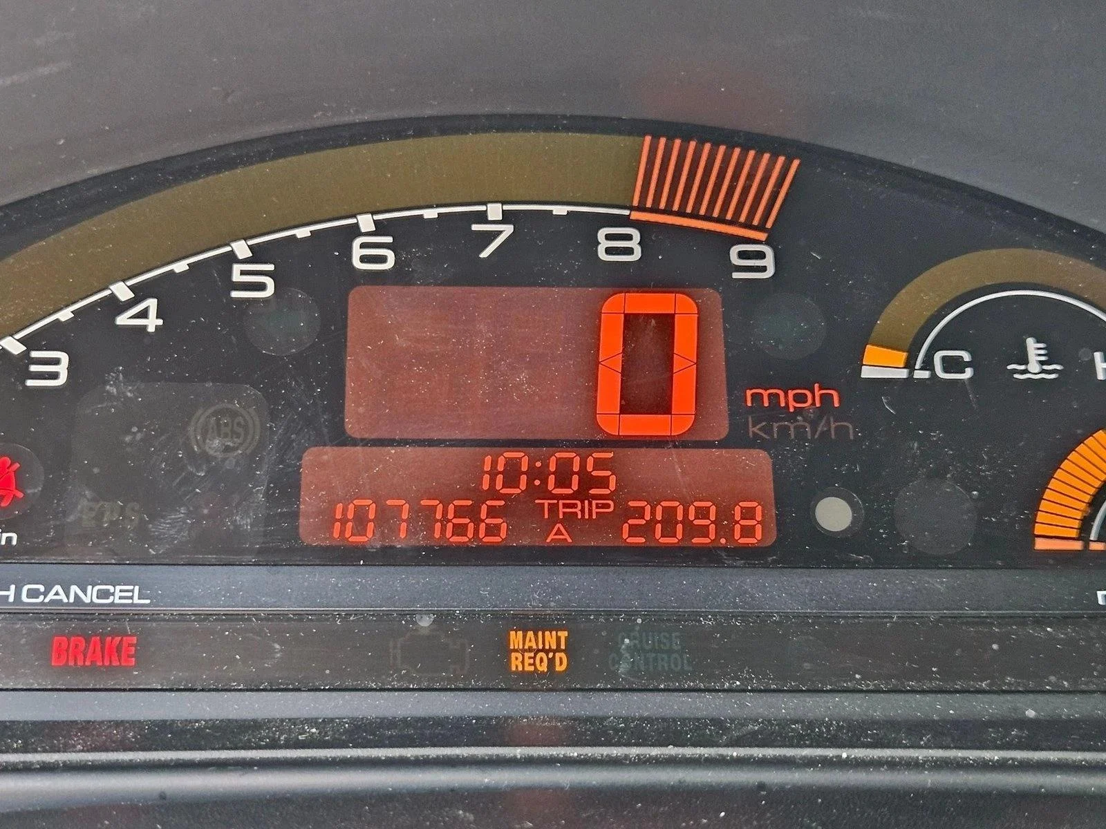 Used 2004 Silver/Gray Honda  image 9