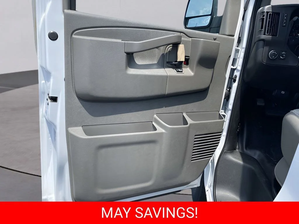 2025 Chevrolet Express Cargo Work Van - Photo 22