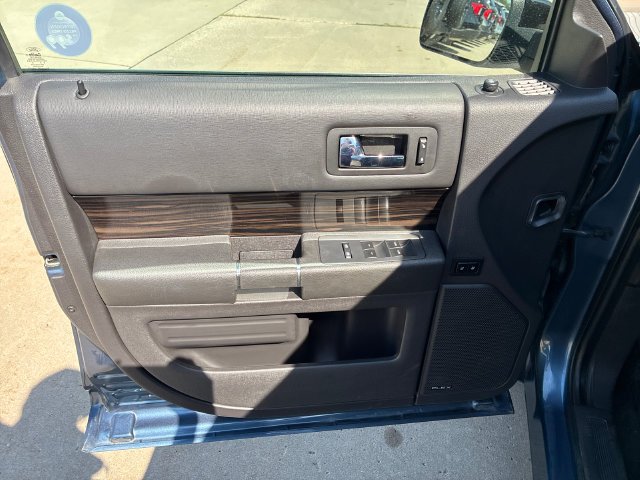 Used 2019 Blue Ford SEL image 21