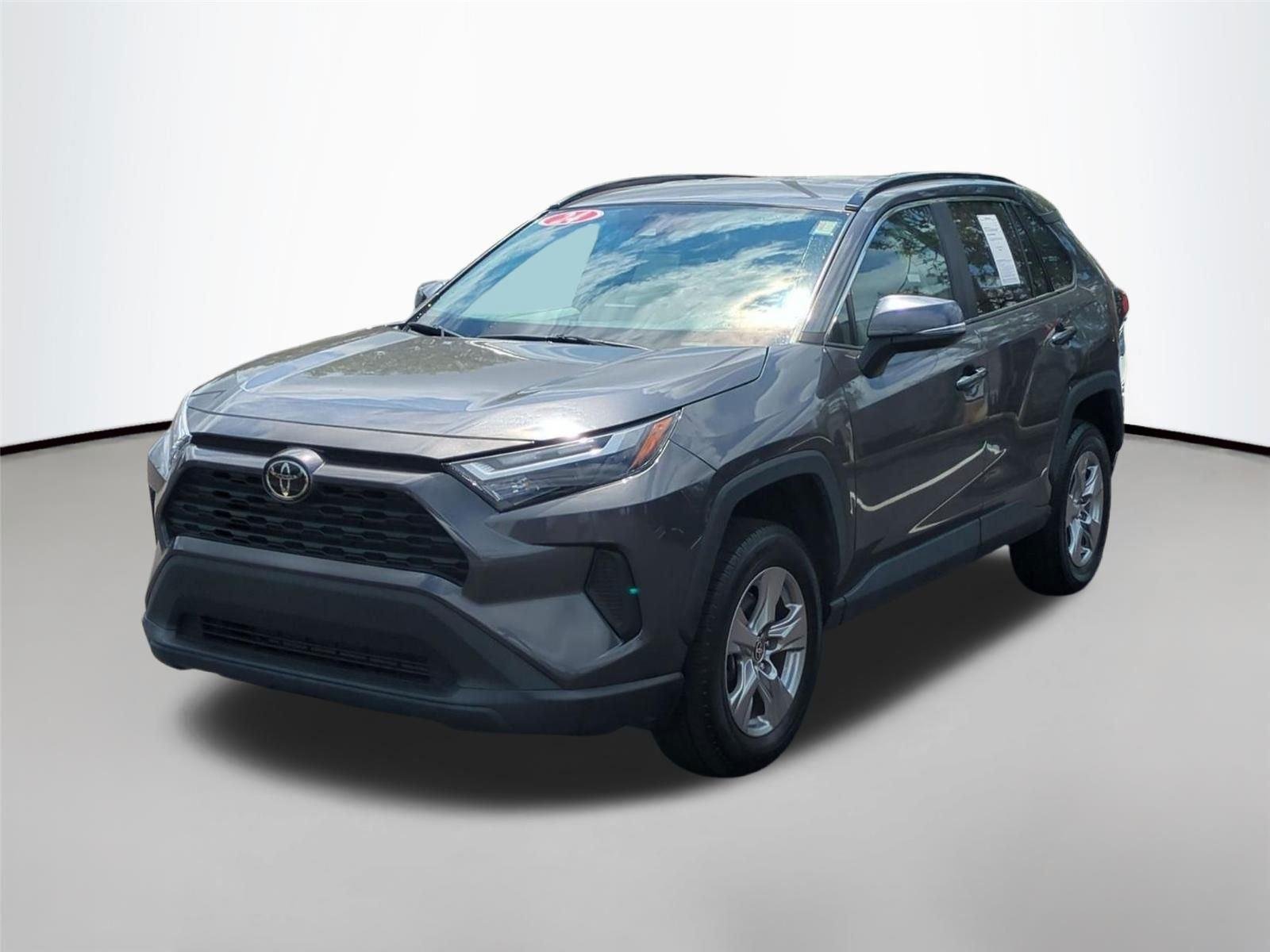 Used 2024 Magnetic Gray Metallic Toyota XLE image 3