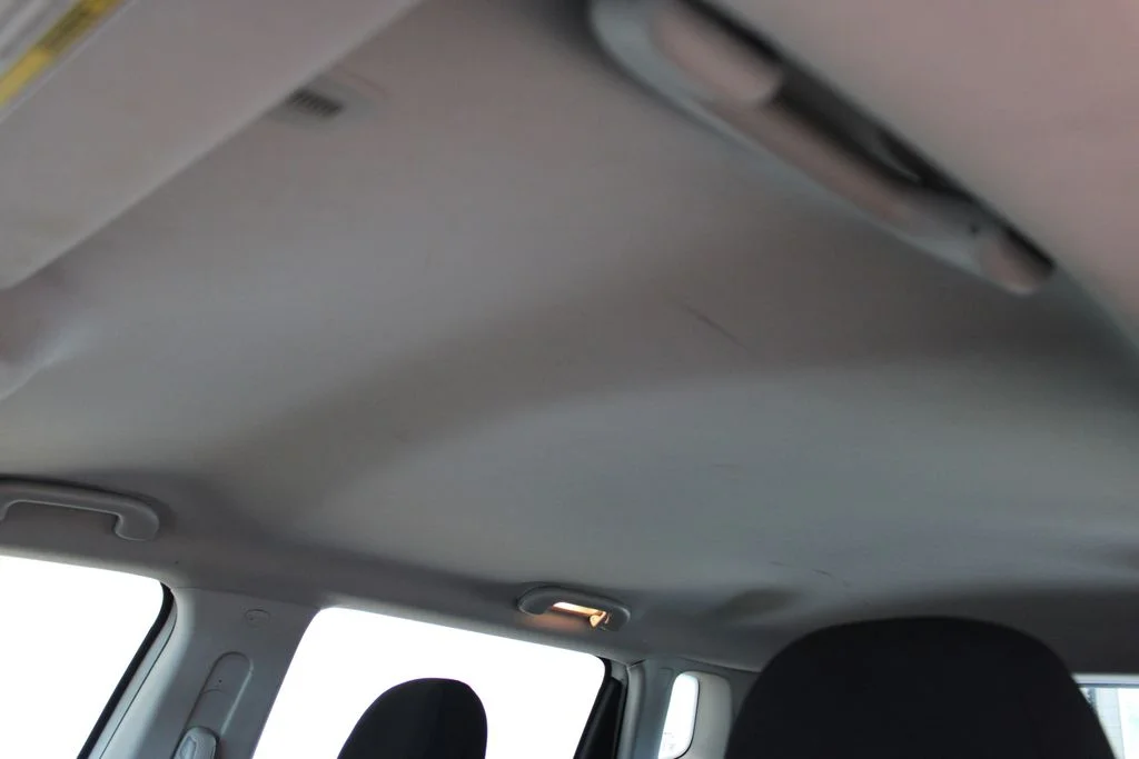 Used 2017 White Jeep Sport image 27