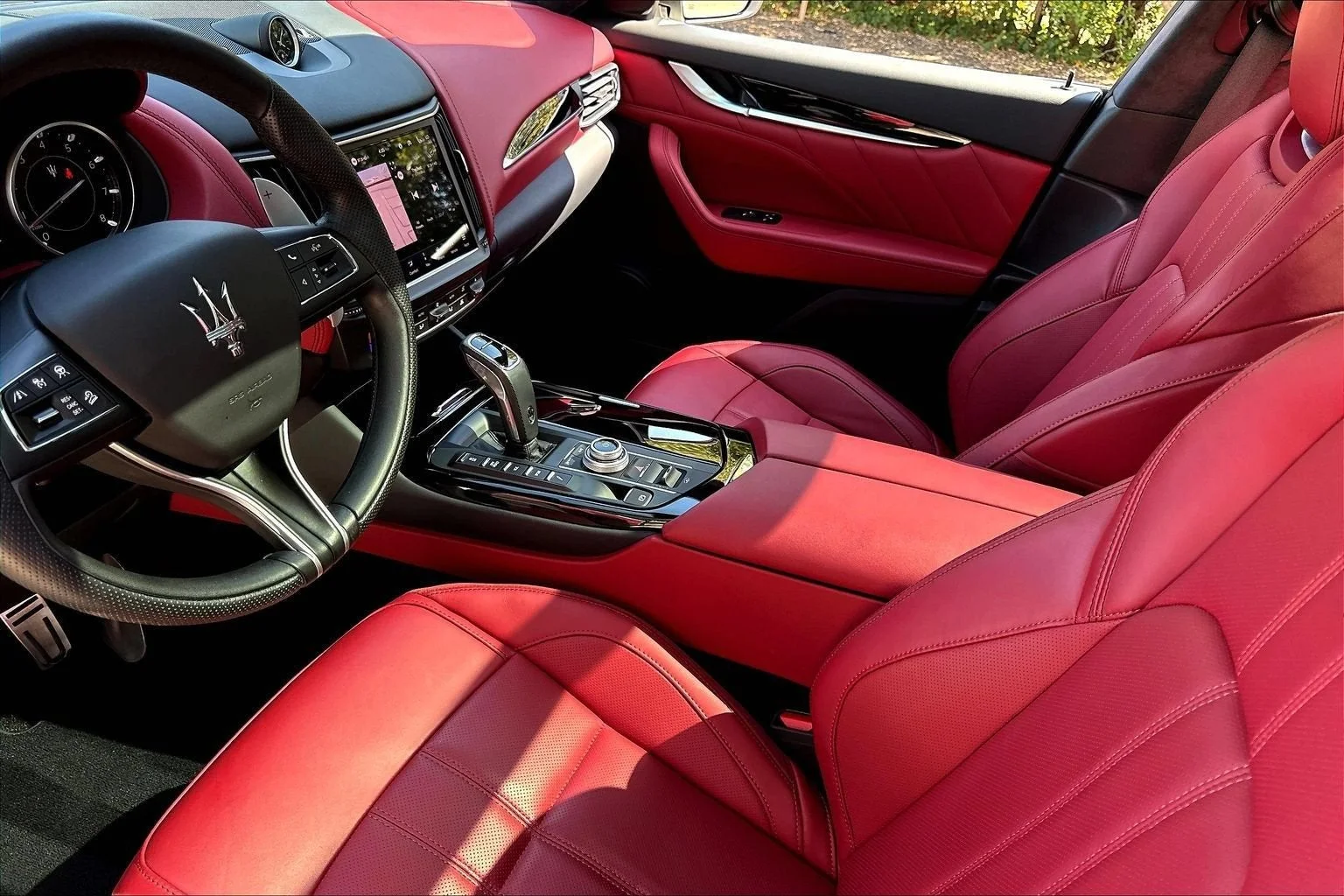 Used 2022 Bianco Maserati GT image 18