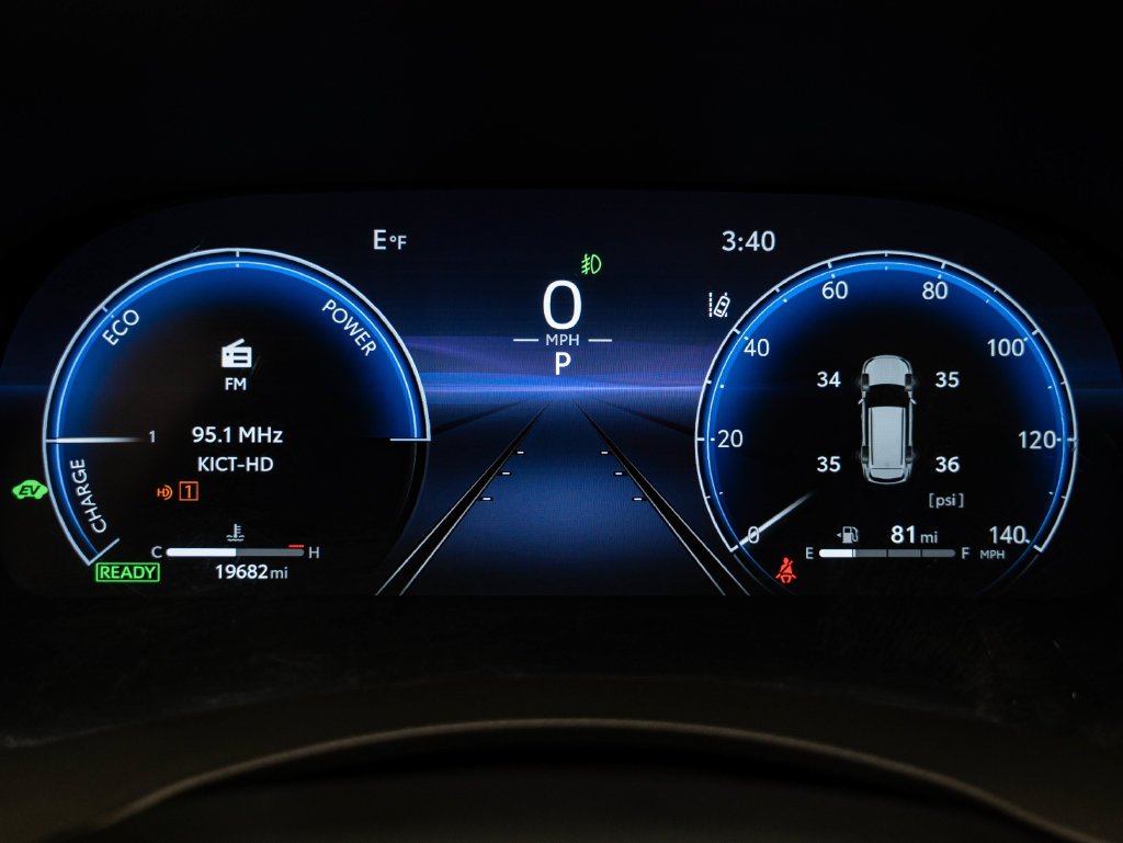 Used 2024 Gray Toyota Platinum image 35