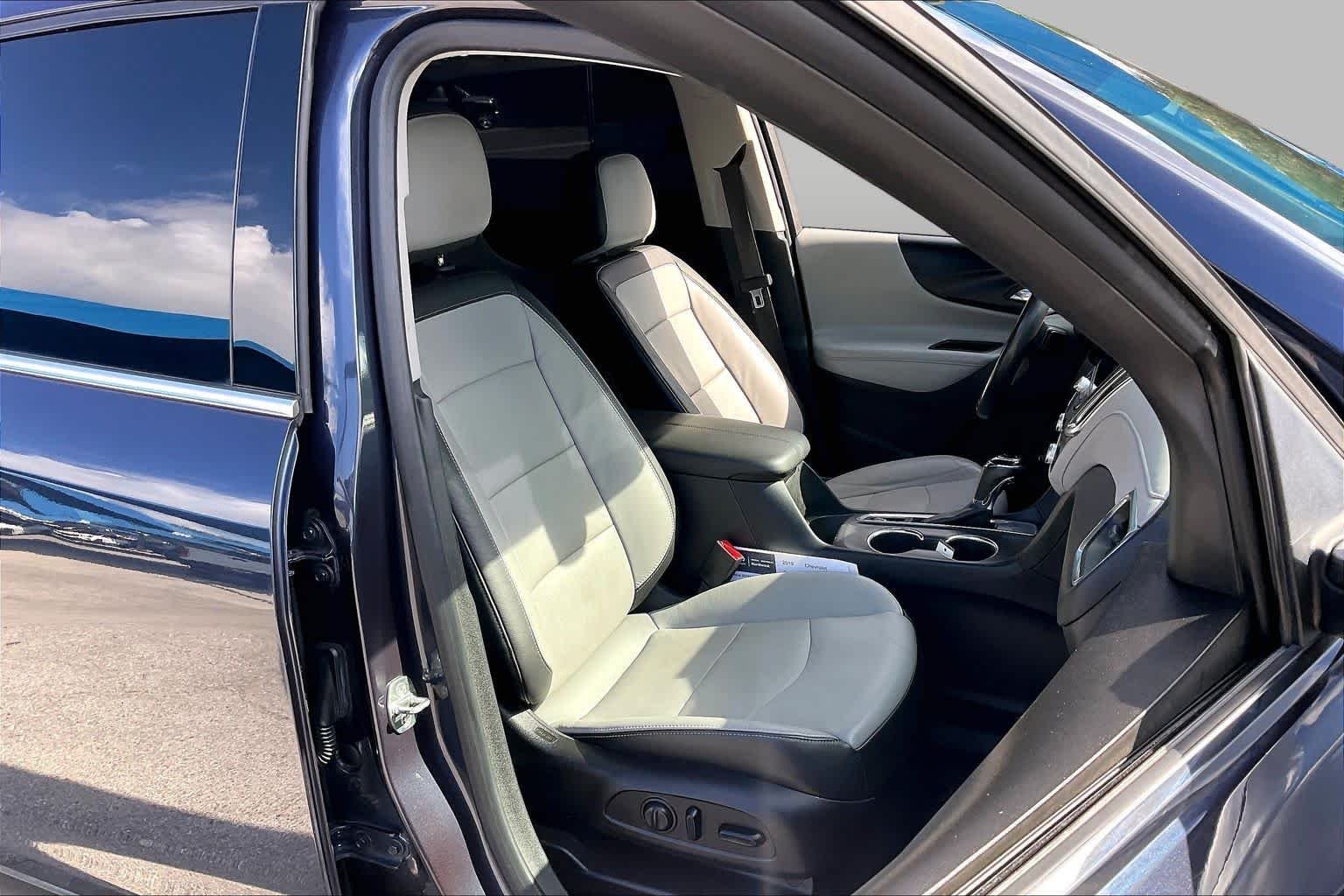 Used 2019 Storm Blue Metallic Chevrolet Premier image 8