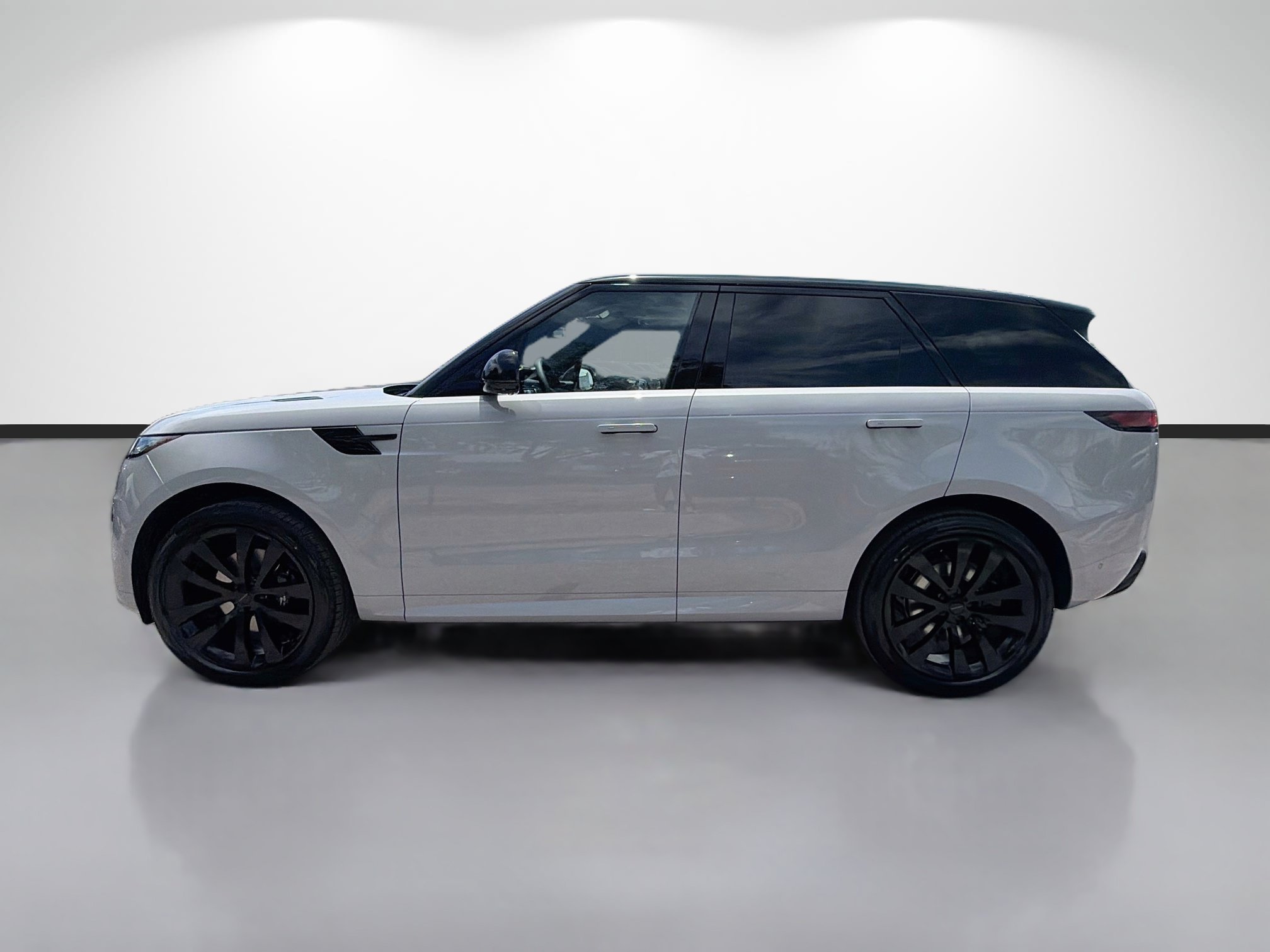 New 2027 Borasco Grey LAND ROVER  image 2