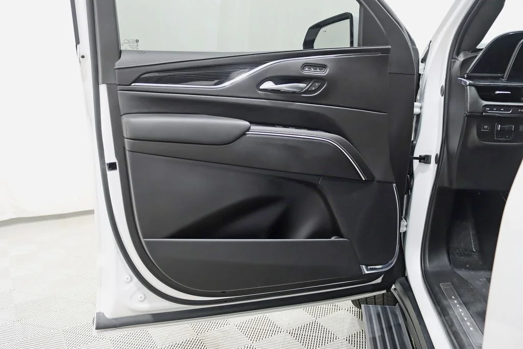 Used 2024 White Cadillac V-Series image 41