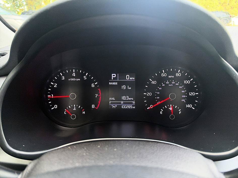 Used 2021 Silky Silver Kia S image 14