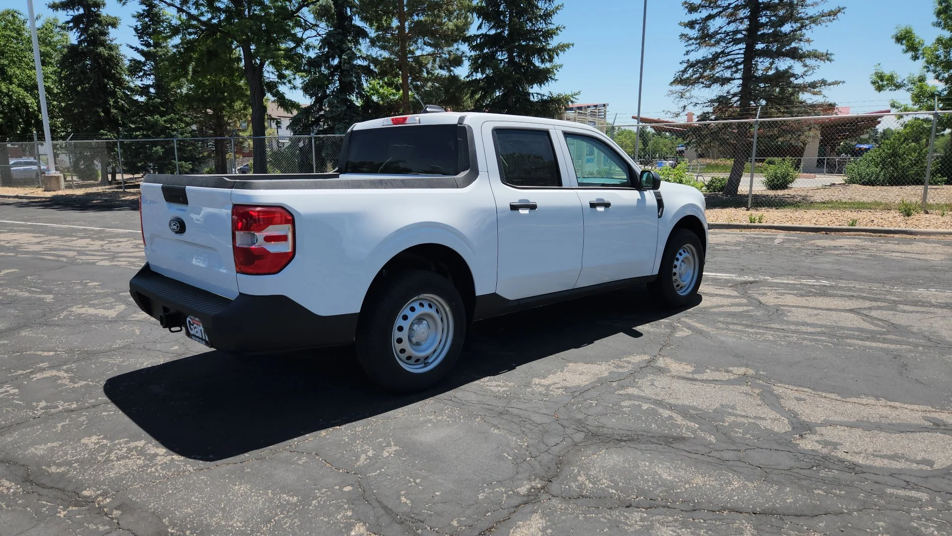 New 2026 Oxford White Ford XL image 7