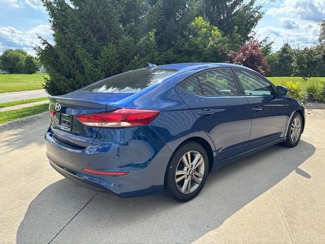 Used 2017 Lakeside Blue Hyundai SE image 6