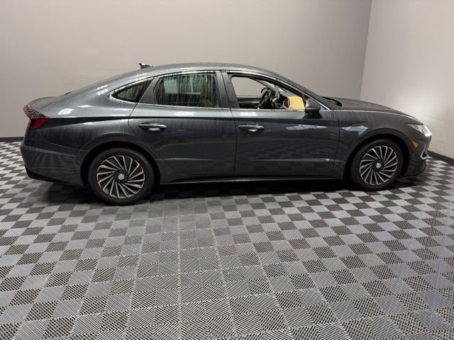 Used 2023 Gray Hyundai Limited image 7