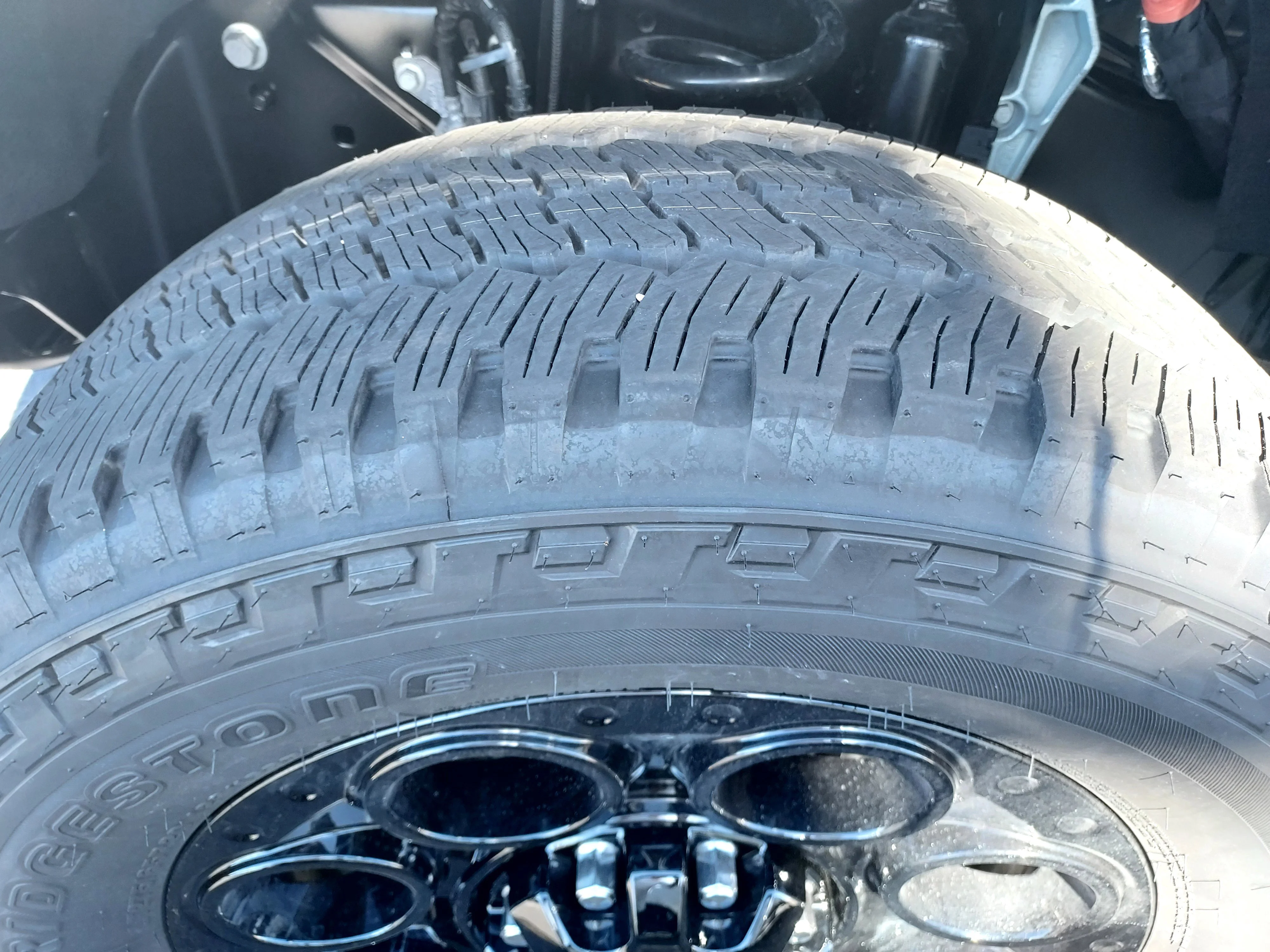 New 2026 Avalanche Ford LARIAT image 3