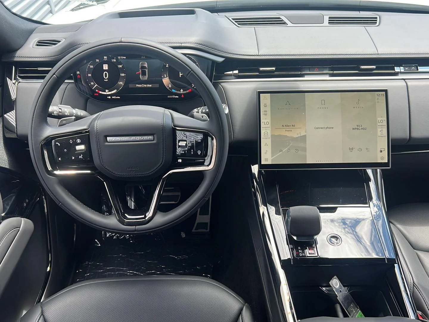 New 2026 Fuji White Land Rover Dynamic SE image 10