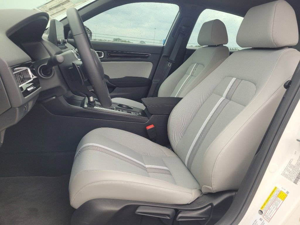 2025 Honda Civic Hatchback Sport - Photo 14