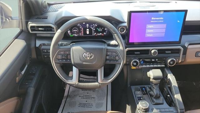 Certified Used 2026 WIND CHILL PEARL Toyota  image 34