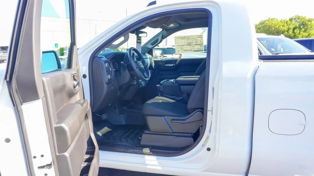 2026 GMC Sierra 1500 Pro - Photo 9