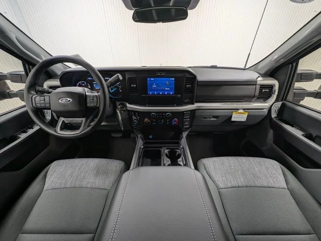 2026 Ford F-350 Super Duty XLT - Photo 14