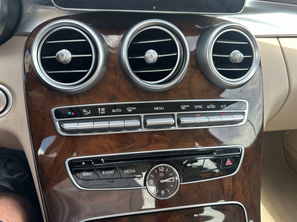 Used 2015 Steel Gray Metallic Mercedes-Benz Luxury image 18