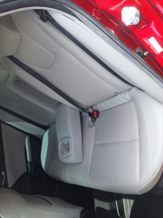 Used 2022 Radiant Red Metallic Honda Touring image 23