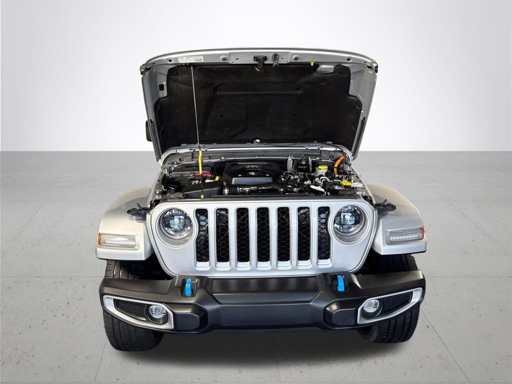 Used 2023 Silver Jeep Sahara 4xe image 22