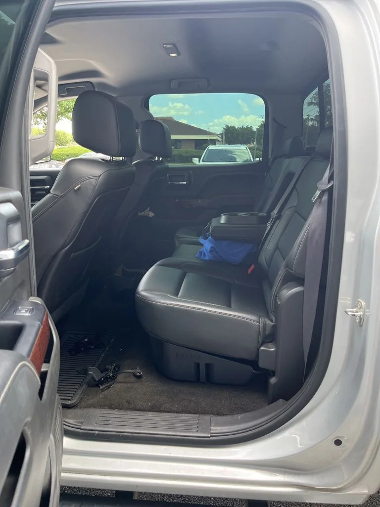 Used 2015 Silver GMC SLT image 21