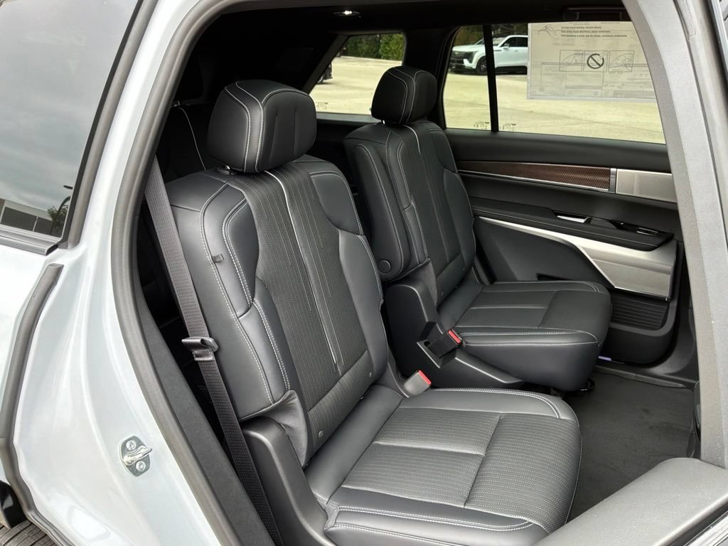 2027 Cadillac VISTIQ Sport - Photo 44