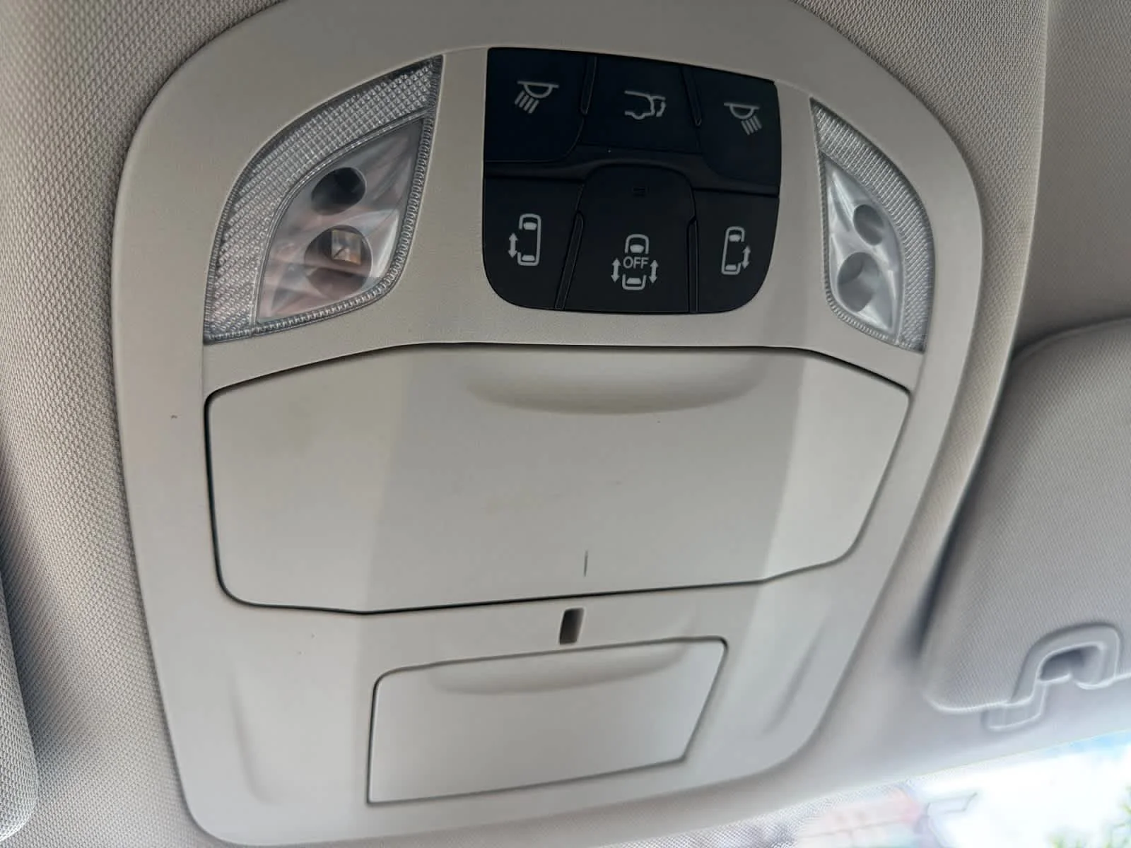 Used 2024 Fathom Blue Pearlcoat Chrysler Hybrid Select image 31