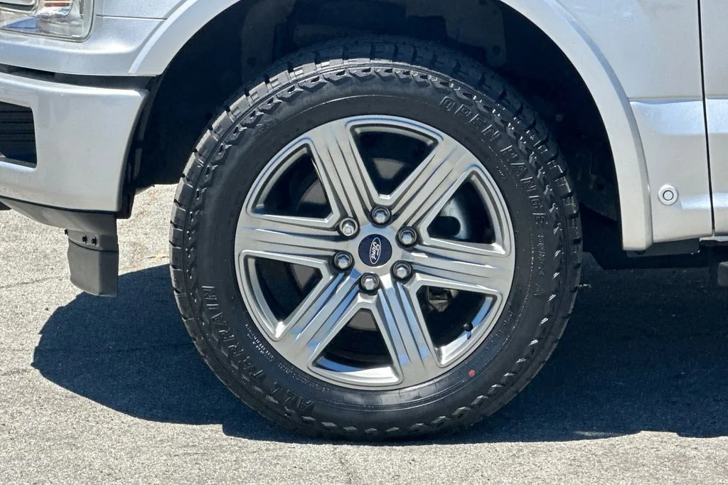 Used 2018 Ingot Silver Ford Lariat image 27