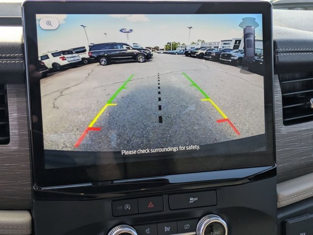 Used 2023  Ford  image 31