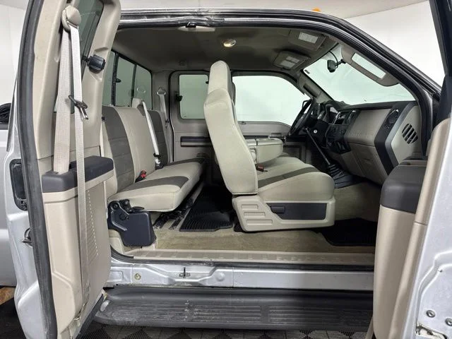 Used 2008 Silver Ford XL image 6