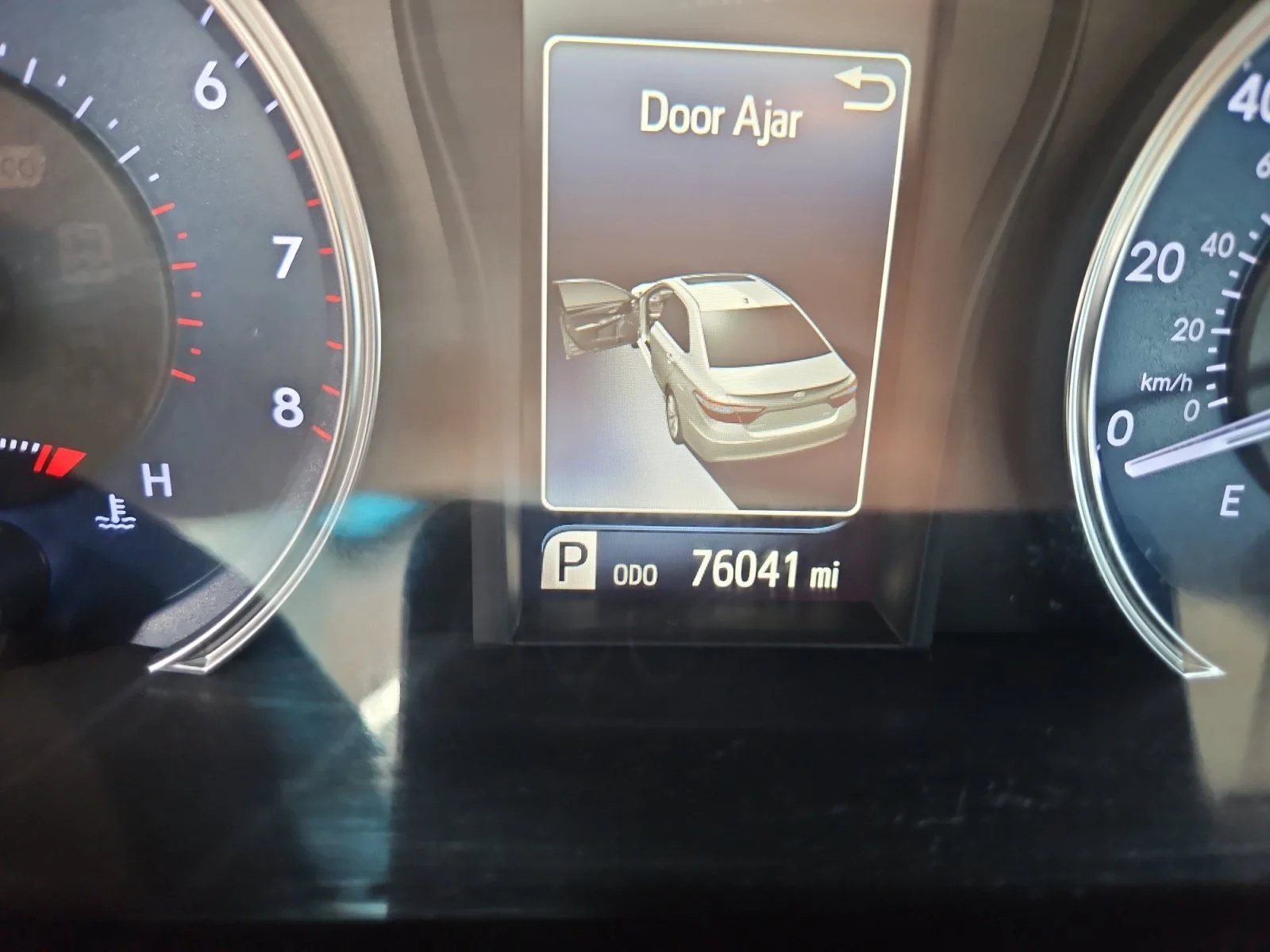 Used 2017 Celestial Silver Metallic Toyota LE image 2