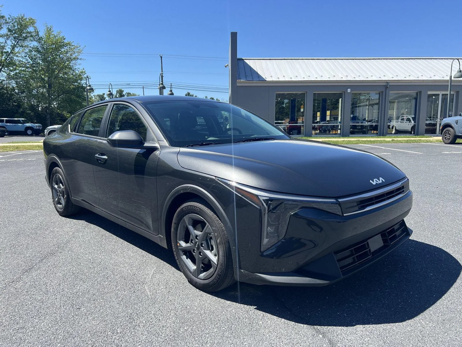 2025 Kia K4 LXS AT's photo