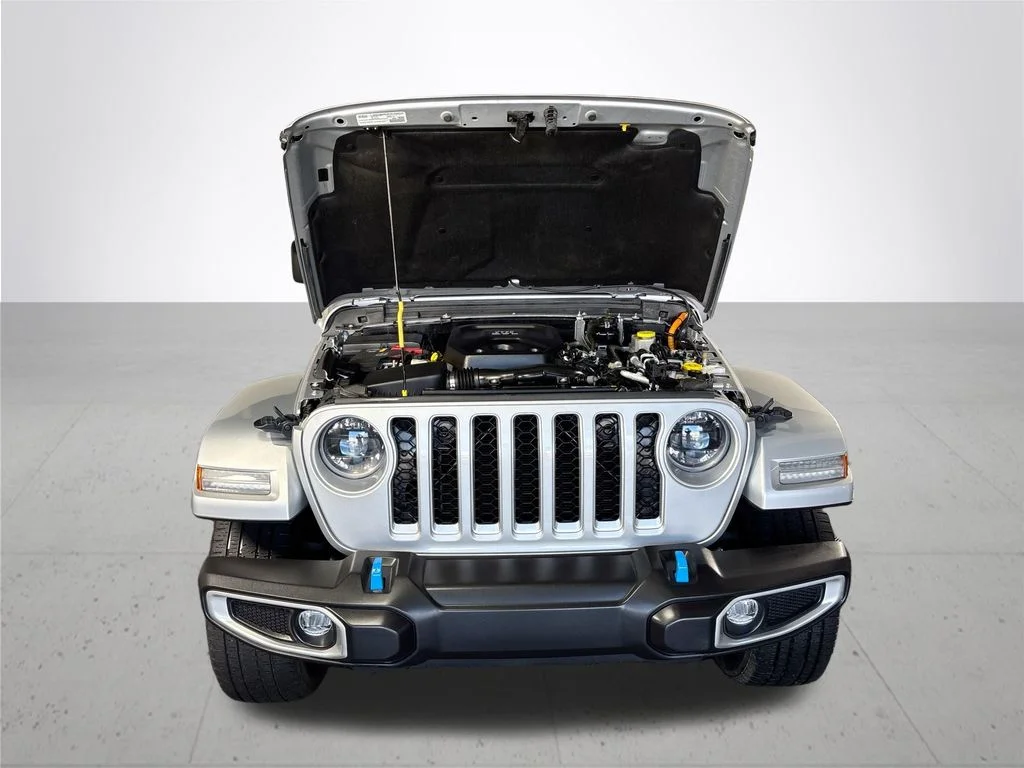 Used 2023 Silver Jeep Sahara 4xe image 22