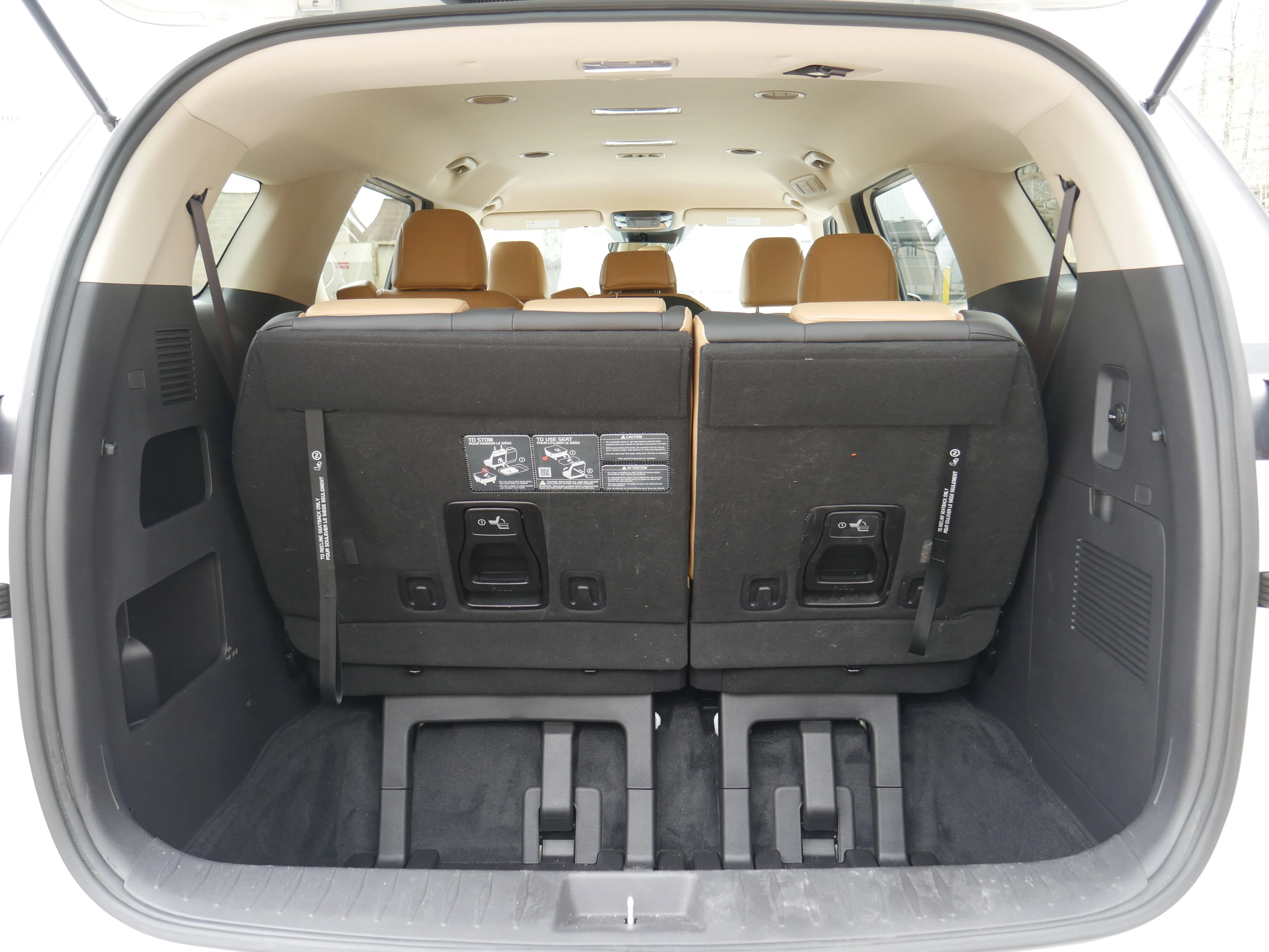 Used 2024 White Kia LX Seat Package image 6