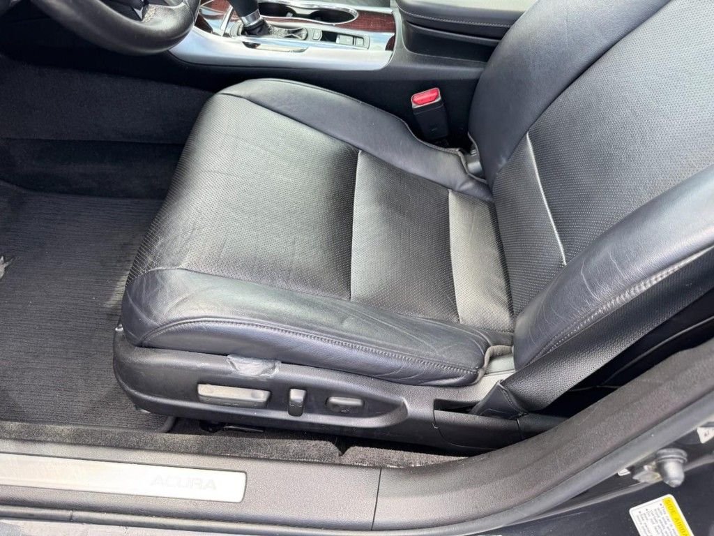 Used 2016 Graphite Luster Metallic Acura Tech image 15