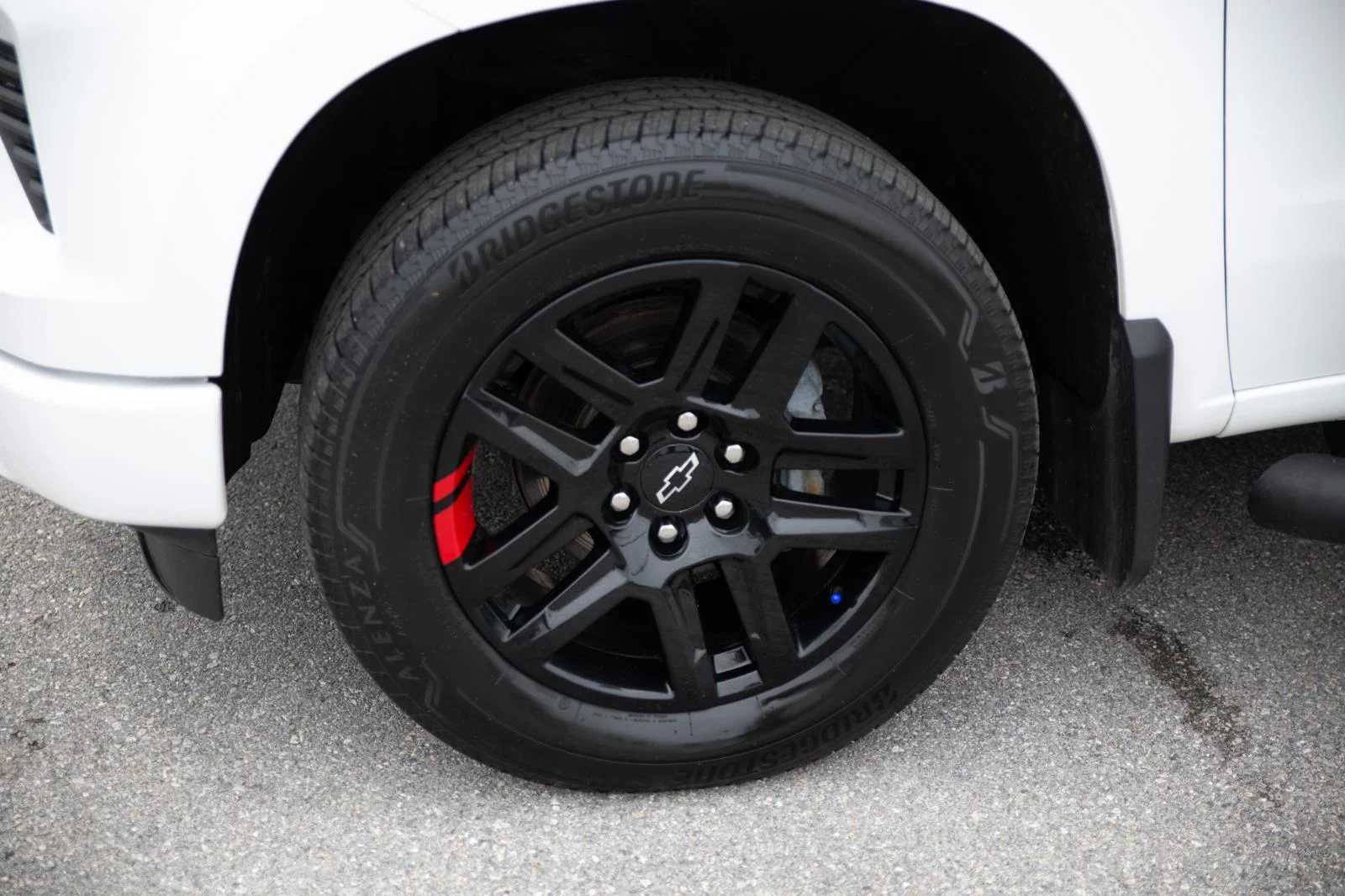 Used 2024 Summit White Chevrolet RST image 10