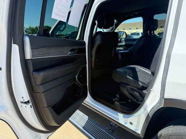 2024 Jeep Wagoneer Series III - Photo 37