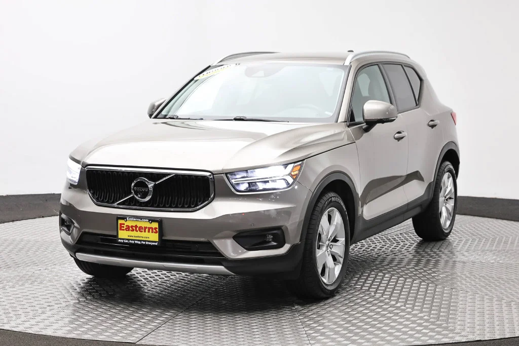 2022 Volvo XC40
