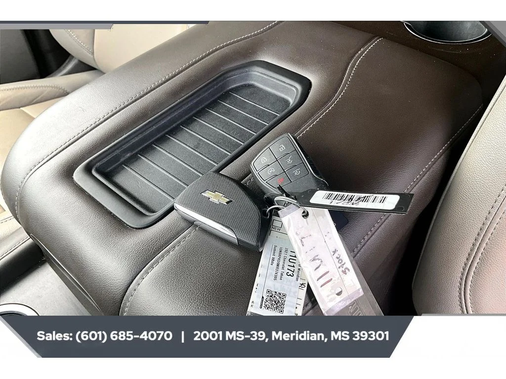 Used 2021 Summit White Chevrolet Z71 image 9
