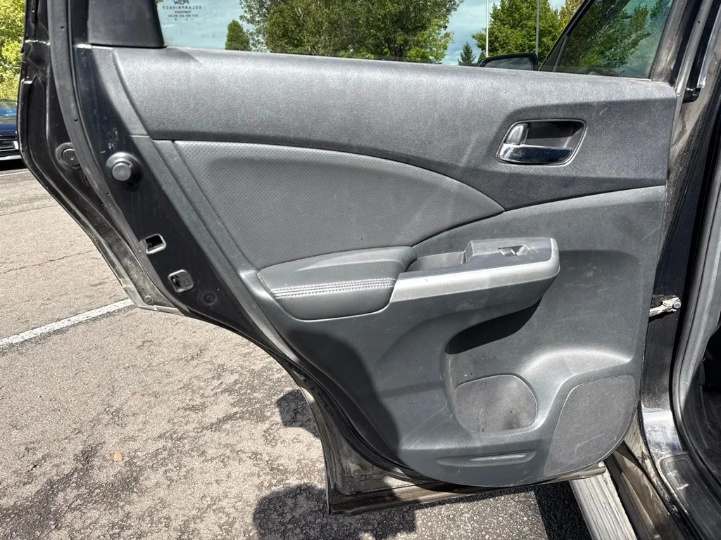 Used 2016 Crystal Black Pearl Honda Touring image 19