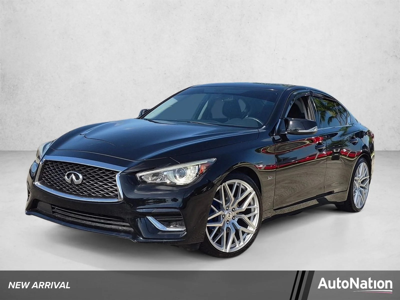 Used 2020 Black Obsidian INFINITI 3.0t LUXE image 1