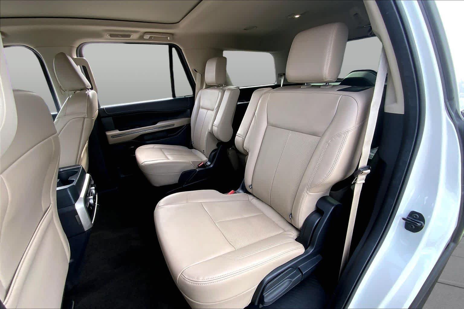 Used 2022 Star White Metallic Tri-Coat Ford XLT image 21