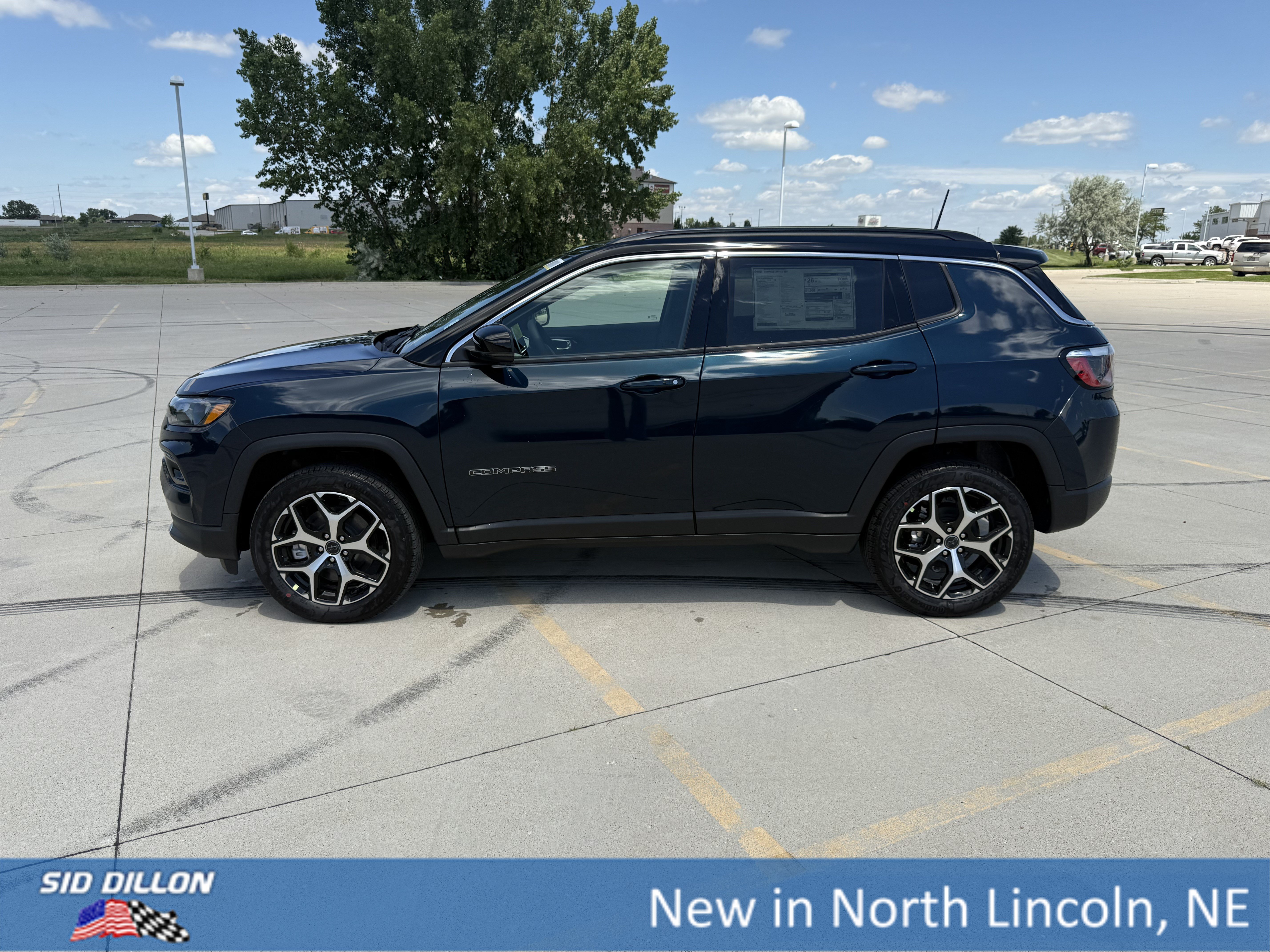 New 2026 Fathom Blue Pearl Coat Jeep Limited image 2